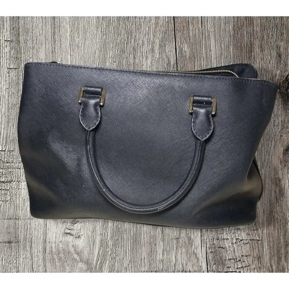 Michael Kors Savannah Leather Large Satchel In Color Black - Picture 2 of 2